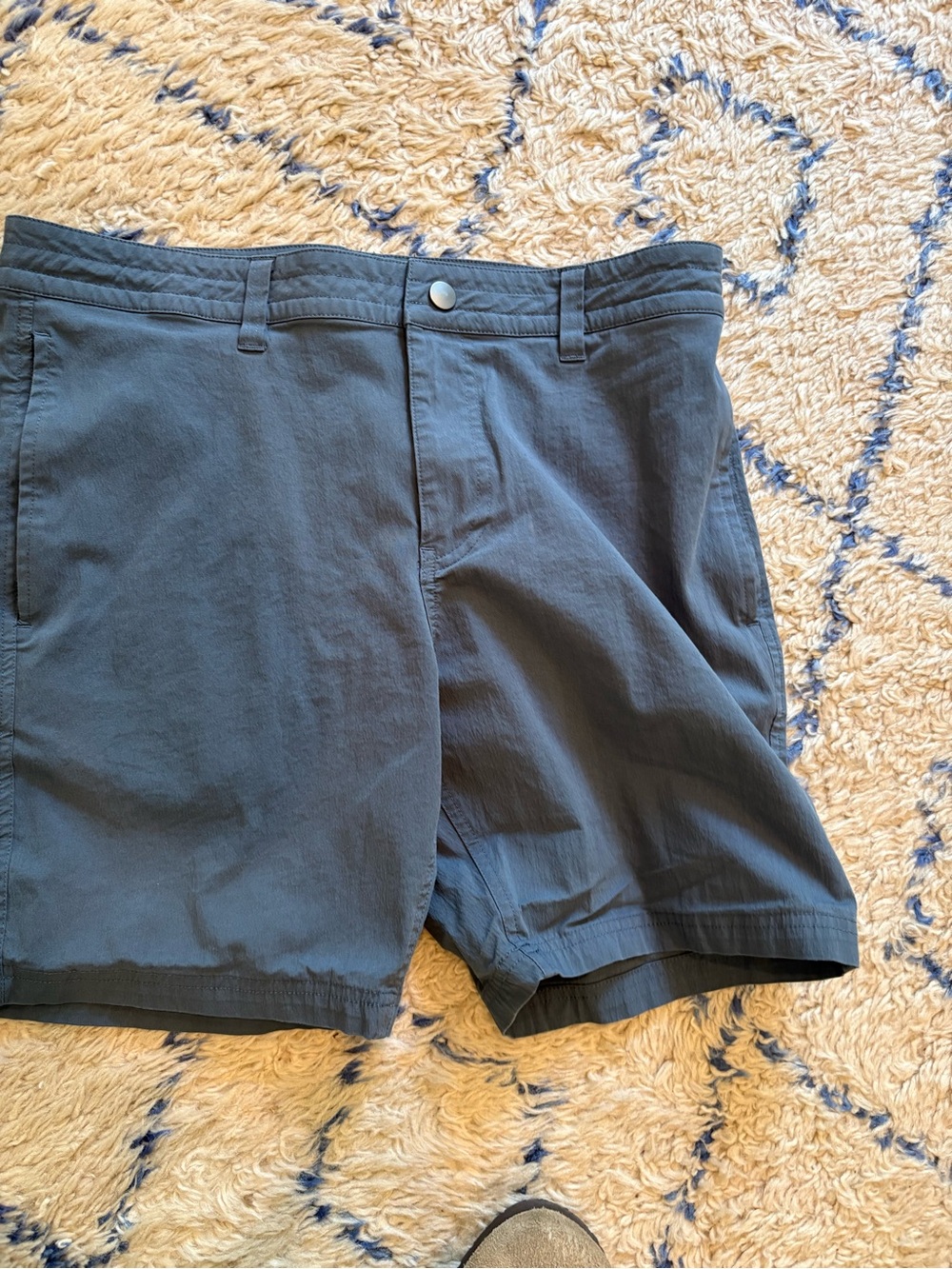 NWOT whalebone Links Shorts
